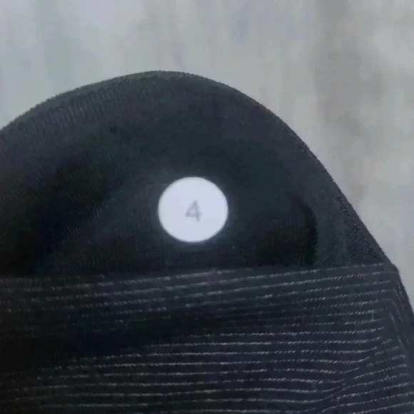 Lululemon reversible black stripe grey leggings full length size 4 - Picture 6 of 8